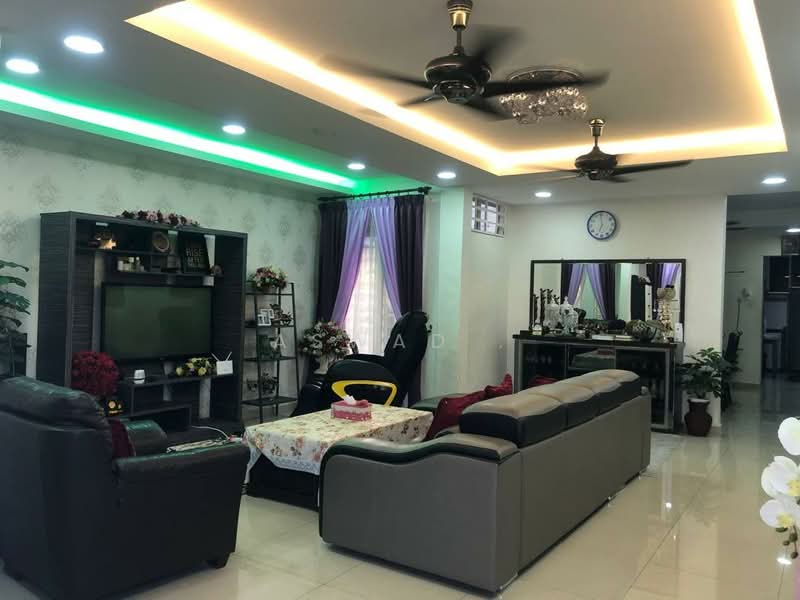 Bungalow for Sale in Taman Mengkuang Heights (Bukit Mertajam) - Aswad . - Living Room - PropertyGuru.com.my