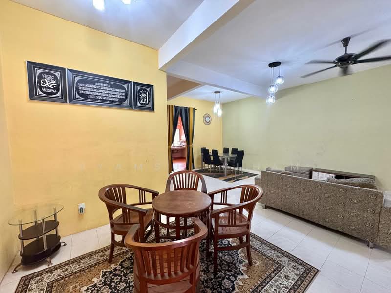Taman Banting Baru untuk Untuk Dijual - RM 420,000, Mac 2026 - Living Room - PropertyGuru.com.my