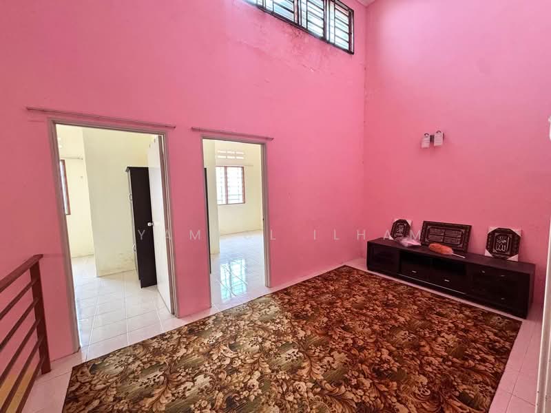 Taman Banting Baru untuk Untuk Dijual - RM 420,000, Mac 2026 - Living Room - PropertyGuru.com.my