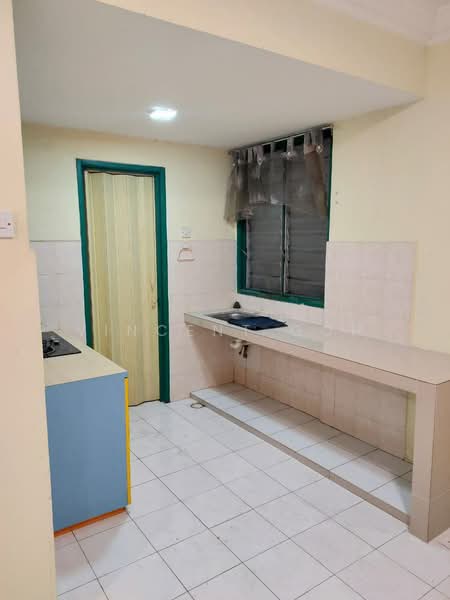 Apartment for Sale at Vista Pinggiran Apartment - Vincent Goh - Kitchen - PropertyGuru.com.my