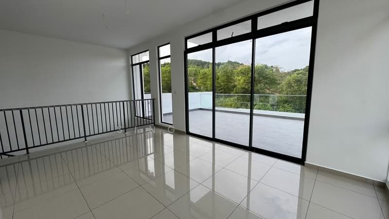 Cluster House for Rent in Horizon Hills (Iskandar Puteri (Nusajaya)) - Sing Ying - Balcony - PropertyGuru.com.my