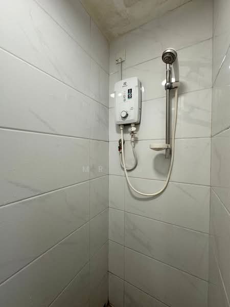 Service Residence for Rent at Country Garden Central Park - Mr Lu - Bathroom - PropertyGuru.com.my