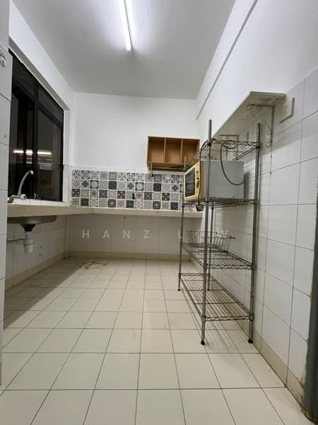 Cyberia Smart Homes untuk Untuk Disewa - RM 1,449 /bulan, Feb 2026 - Kitchen - PropertyGuru.com.my