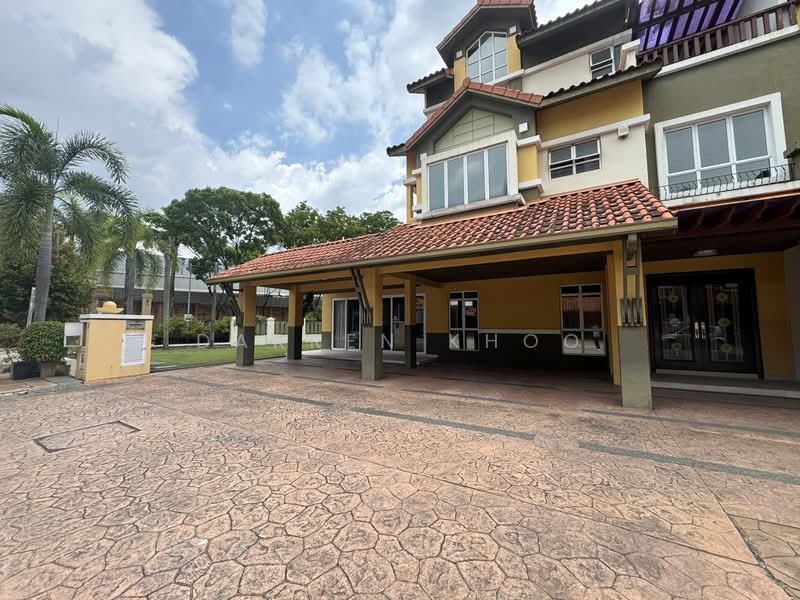 Rumah Berkembar untuk Dijual di Damansara Legenda (Petaling Jaya) - Darren Khoo - Exterior - PropertyGuru.com.my