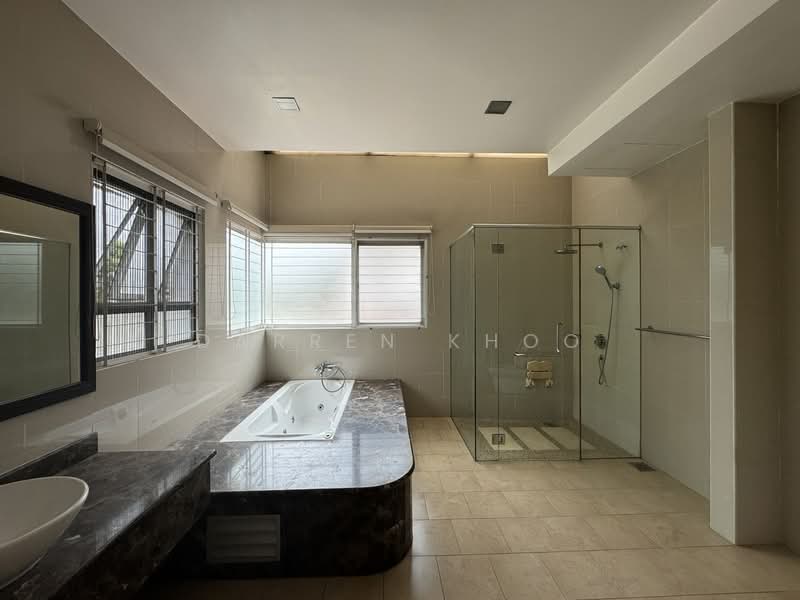 Rumah Berkembar untuk Dijual di Damansara Legenda (Petaling Jaya) - Darren Khoo - Bathroom - PropertyGuru.com.my