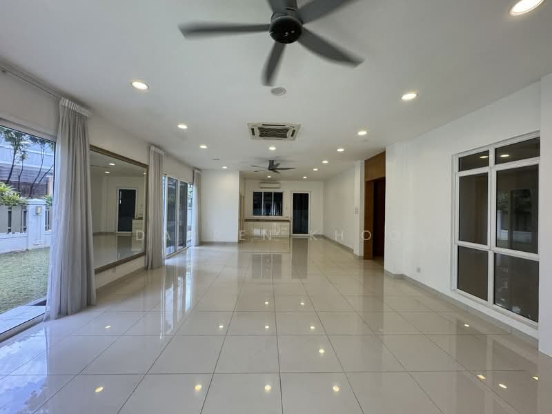 Rumah Berkembar untuk Dijual di Damansara Legenda (Petaling Jaya) - Darren Khoo - Living Room - PropertyGuru.com.my