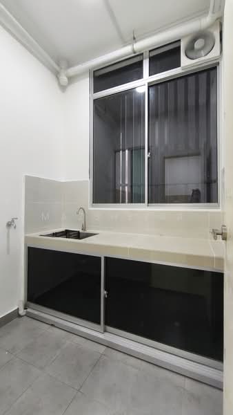 Condominium for Rent at Anggun Lumayan - Mazsheera . - Kitchen - PropertyGuru.com.my