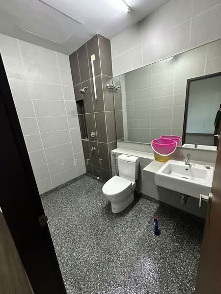 2-storey Terraced House for Rent in Bandar Bukit Raja (Klang) - Jeff Yap - Bathroom - PropertyGuru.com.my