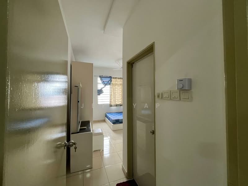 Condominium for Rent at Pearl Avenue - Jeff Yap - PropertyGuru.com.my