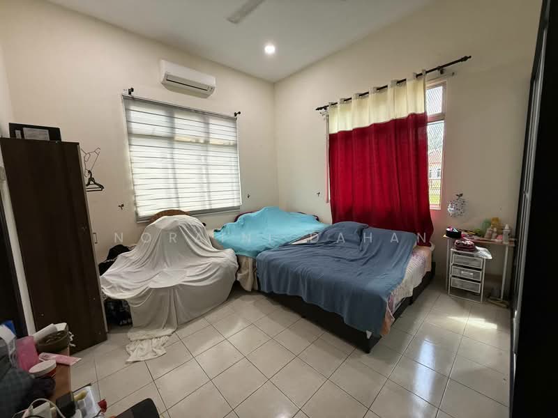 Bungalow for Sale in Seremban (Negeri Sembilan) - Noraini Dahan - Bedroom - PropertyGuru.com.my