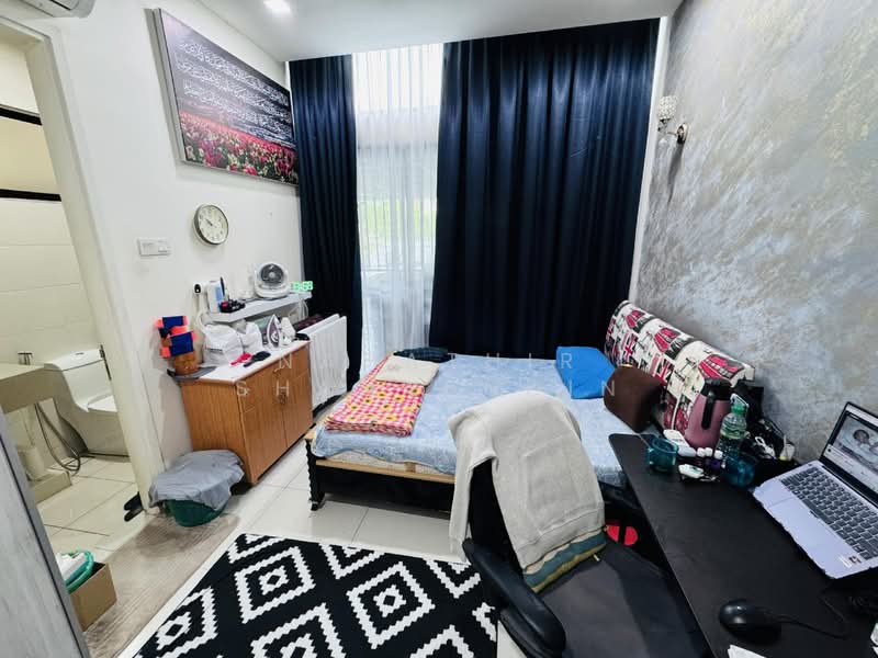 2-storey Terraced House for Sale in Denai Alam (Shah Alam) - Nahathir Shahabudin - Bedroom - PropertyGuru.com.my