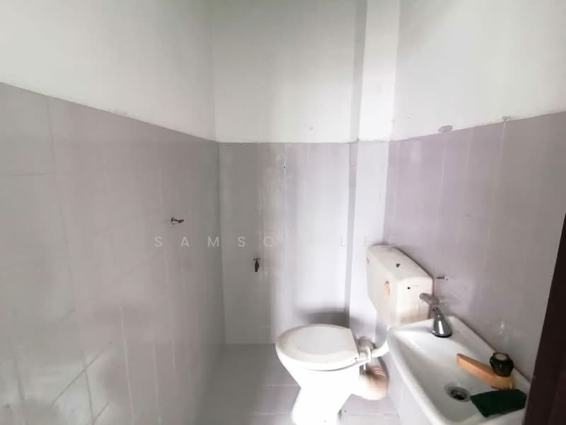 Anggerik, Bukit Sentosa @ Rawang untuk Untuk Dijual - RM 340,000, Apr 2026 - Bathroom - PropertyGuru.com.my