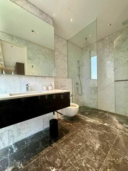 Service Residence for Sale at SO Sofitel Kuala Lumpur Residences - Christina Lesslar - Master Bathroom - PropertyGuru.com.my