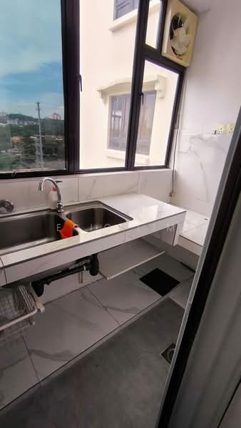 Condominium for Rent at Mutiara Oriental - Eric Lim - Kitchen - PropertyGuru.com.my