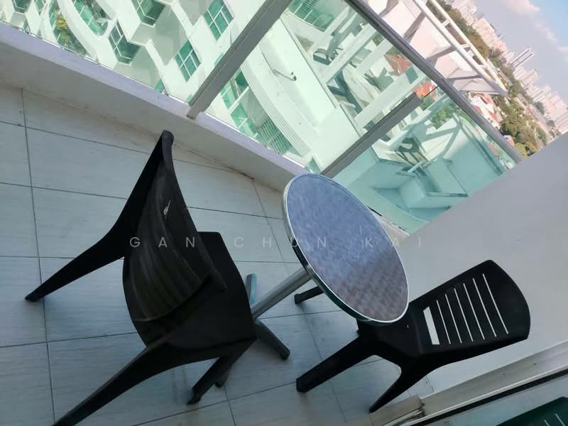 The Oasis untuk Untuk Disewa - RM 2,000 /bulan, Feb 2026 - Balcony - PropertyGuru.com.my