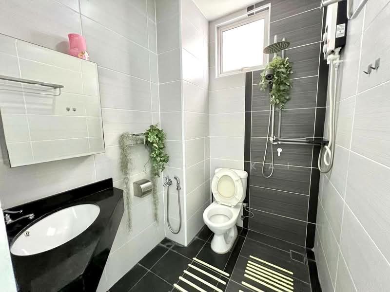 The Oasis untuk Untuk Disewa - RM 2,300 /bulan, Feb 2026 - Bathroom - PropertyGuru.com.my