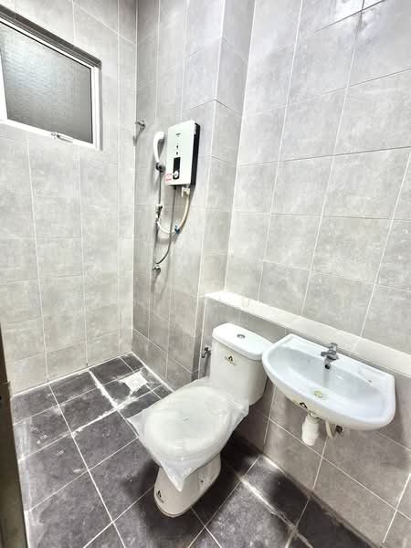 Apartment for Rent at Idaman Abadi - Hasif Ludin - Bathroom - PropertyGuru.com.my