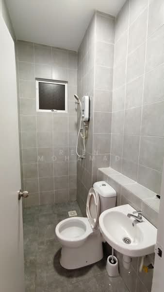 Residensi Adelia 2 untuk Untuk Disewa - RM 1,300 /bulan, Feb 2026 - Bathroom - PropertyGuru.com.my