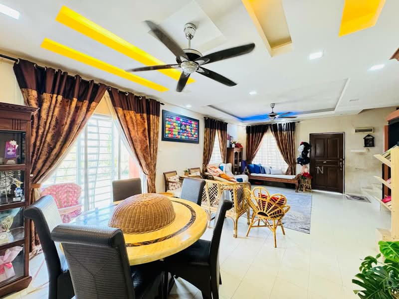 2-storey Terraced House for Sale in Bandar Baru Salak Tinggi (Sepang) - Yasmin Sulaiman - Living Room - PropertyGuru.com.my