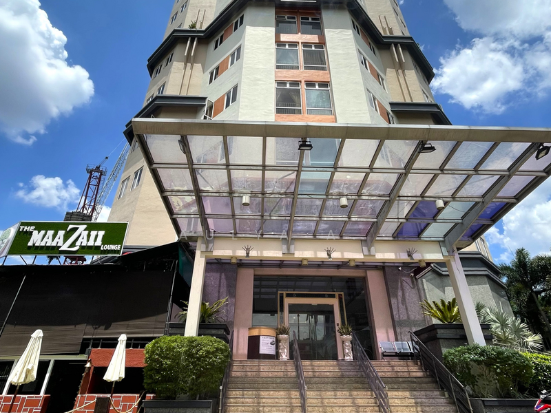 Holiday Place (D-Villa Residence) untuk Untuk Disewa - RM 2,700 /bulan, Mac 2026 - Exterior - PropertyGuru.com.my