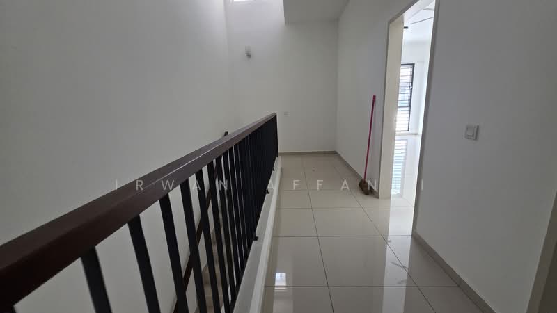 Penduline @ Bandar Rimbayu untuk Untuk Disewa - RM 1,700 /bulan, Mac 2026 - Corridor - PropertyGuru.com.my