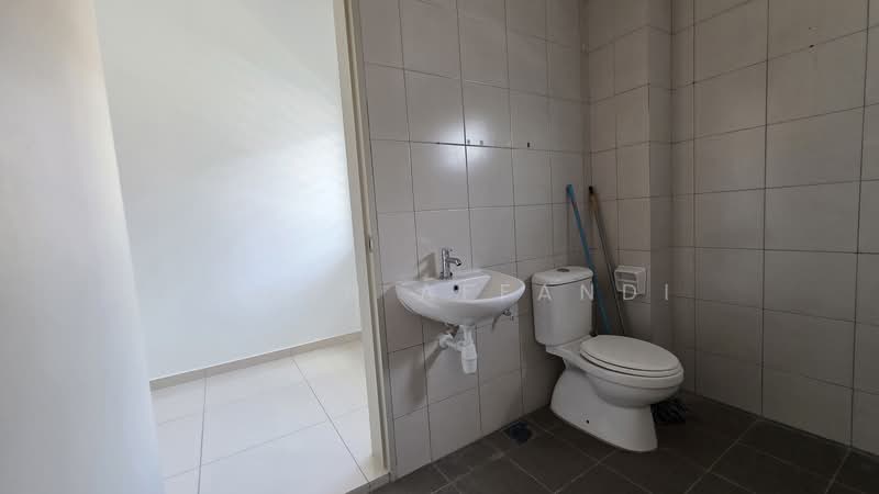Penduline @ Bandar Rimbayu untuk Untuk Disewa - RM 1,700 /bulan, Mac 2026 - Bathroom - PropertyGuru.com.my