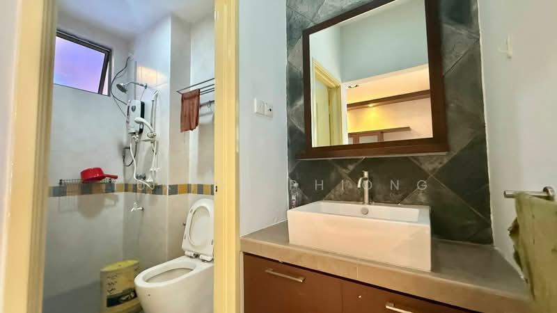 2-storey Terraced House for Sale in Johor Bahru (Johor) - Tuxton Phiong - Bathroom - PropertyGuru.com.my