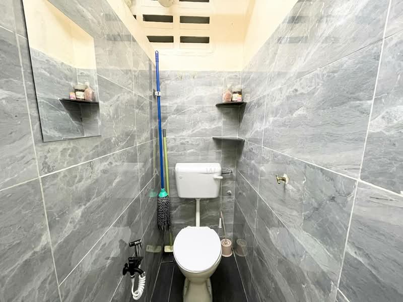 Apartment for Sale at Ukay Indah - Azean Wahab - Bathroom - PropertyGuru.com.my