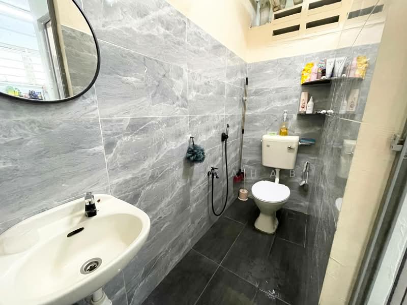 Apartment for Sale at Ukay Indah - Azean Wahab - Bathroom - PropertyGuru.com.my