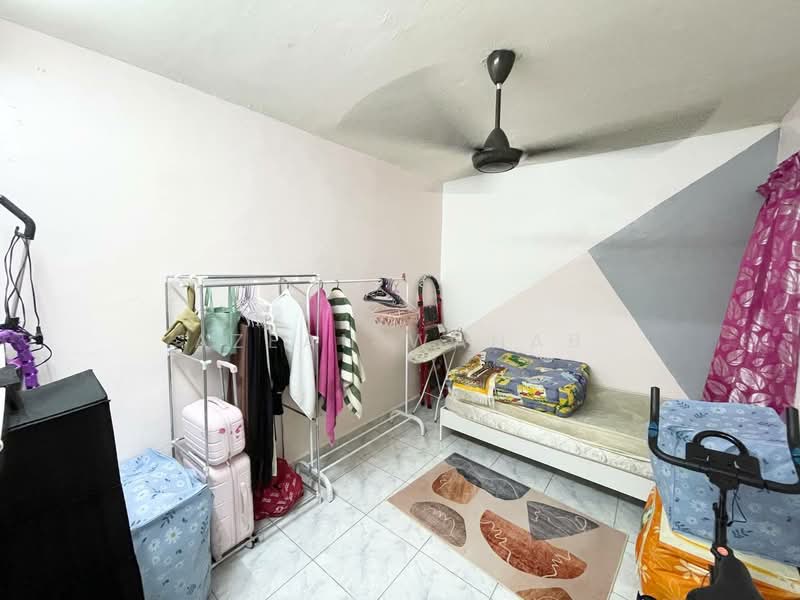 Apartment for Sale at Ukay Indah - Azean Wahab - Bedroom - PropertyGuru.com.my