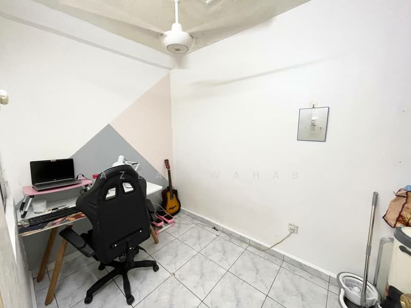 Apartment for Sale at Ukay Indah - Azean Wahab - Study - PropertyGuru.com.my