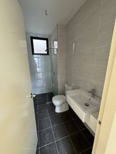 Brezza Hill untuk Untuk Dijual - RM 600,000, Feb 2026 - Bathroom - PropertyGuru.com.my