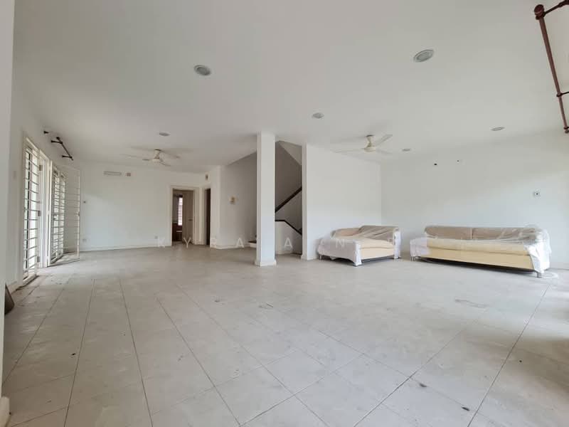 SEMI-D 2.5 STOREY HOUSE, PRESINT 10, PUTRAJAYA FOR SALE untuk Untuk Dijual - RM 1,400,000, Mac 2026 - Living Room - PropertyGuru.com.my