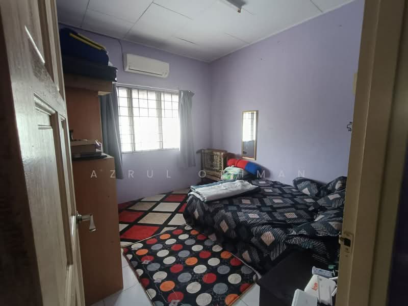 Taman Ampangan untuk Untuk Dijual - RM 530,000, Mac 2026 - Bedroom - PropertyGuru.com.my