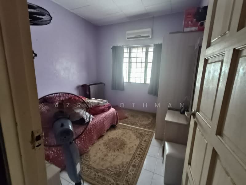 Taman Ampangan untuk Untuk Dijual - RM 530,000, Mac 2026 - Bedroom - PropertyGuru.com.my