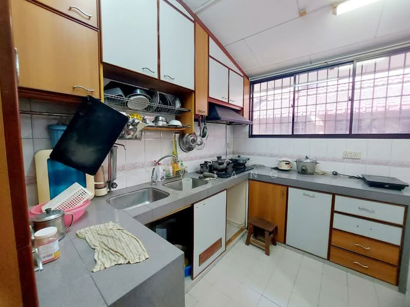 2.5-storey Terraced House for Sale in Fair Park (Ipoh) - Gary Tang - Kitchen - PropertyGuru.com.my