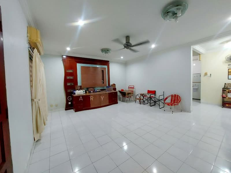 2.5-storey Terraced House for Sale in Fair Park (Ipoh) - Gary Tang - Living Room - PropertyGuru.com.my