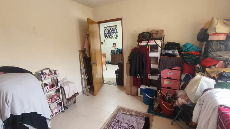 Flat for Sale at Flat Pkns Au3 - Azlan Shafei - Interior - PropertyGuru.com.my