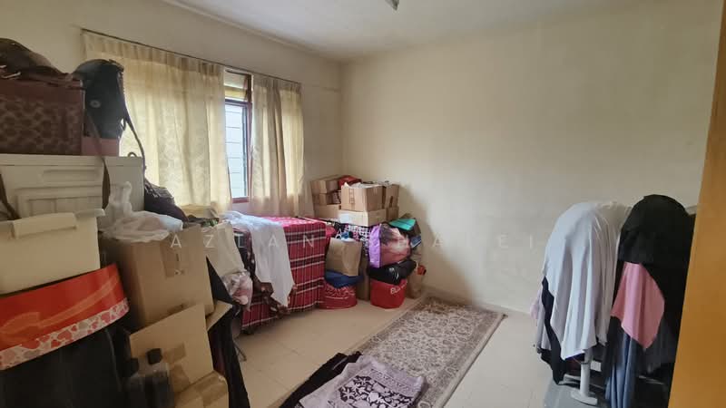 Flat for Sale at Flat Pkns Au3 - Azlan Shafei - Interior - PropertyGuru.com.my