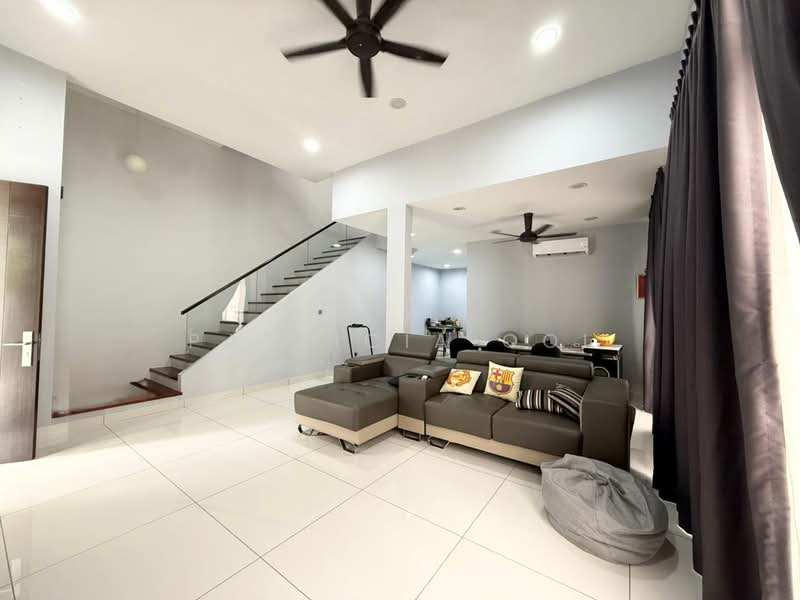 The Canal Garden South, Horizon Hills untuk Untuk Dijual - RM 1,600,000, Feb 2026 - Living Room - PropertyGuru.com.my