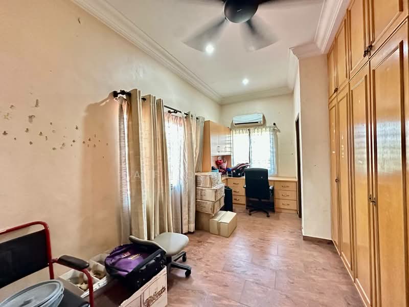 Bungalow for Sale in SS1 (Petaling Jaya) - Afiqah . - Study - PropertyGuru.com.my