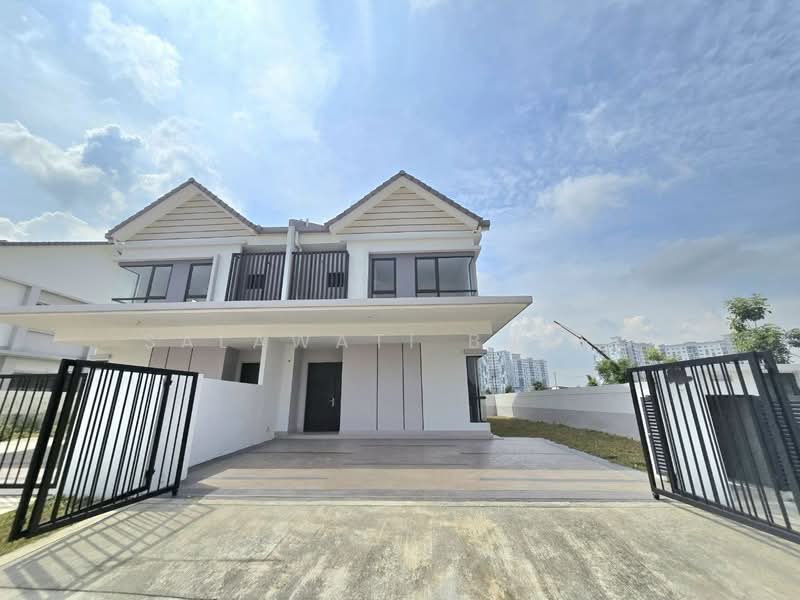 Sejati Lakeside 2 untuk Untuk Dijual - RM 1,520,000, Mac 2026 - Exterior - PropertyGuru.com.my