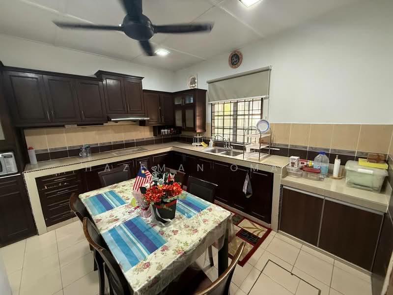 2-storey Terraced House for Sale in Taman Sutera (Kajang) - Hazeman Omar - Kitchen - PropertyGuru.com.my