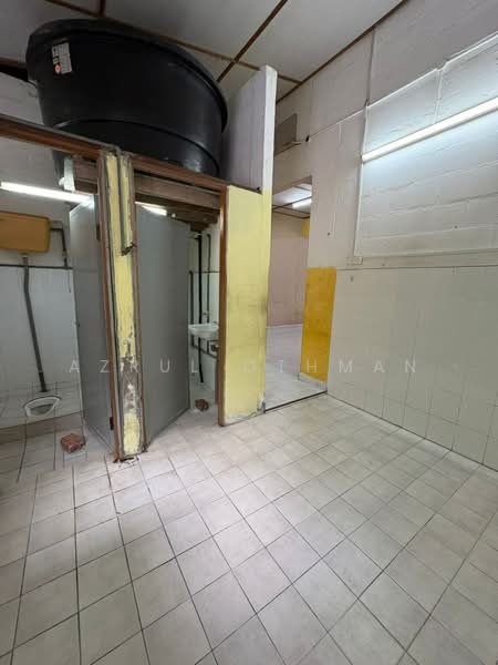 1-storey Terraced House for Sale in Batu Kikir (Negeri Sembilan) - Azrul Othman - Bathroom - PropertyGuru.com.my