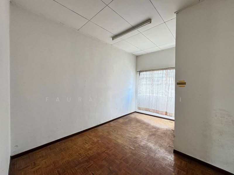 Taman Pinggiran Senawang untuk Untuk Dijual - RM 330,000, Mac 2026 - PropertyGuru.com.my