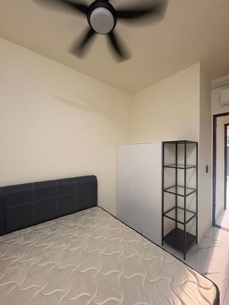 Kondominium untuk Disewa di QuayWest Residence - Rick Goh - Bedroom - PropertyGuru.com.my