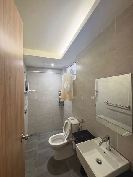 Kondominium untuk Disewa di QuayWest Residence - Rick Goh - Bathroom - PropertyGuru.com.my
