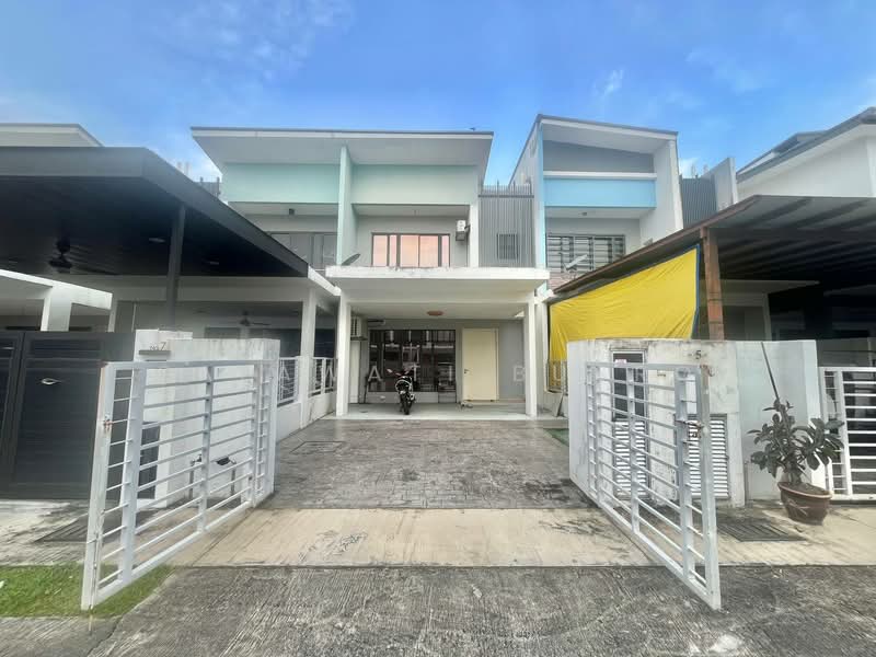 2-storey Terraced House for Sale in Kampung Jalan Kebun (Shah Alam) - Salawati Busro - Exterior - PropertyGuru.com.my