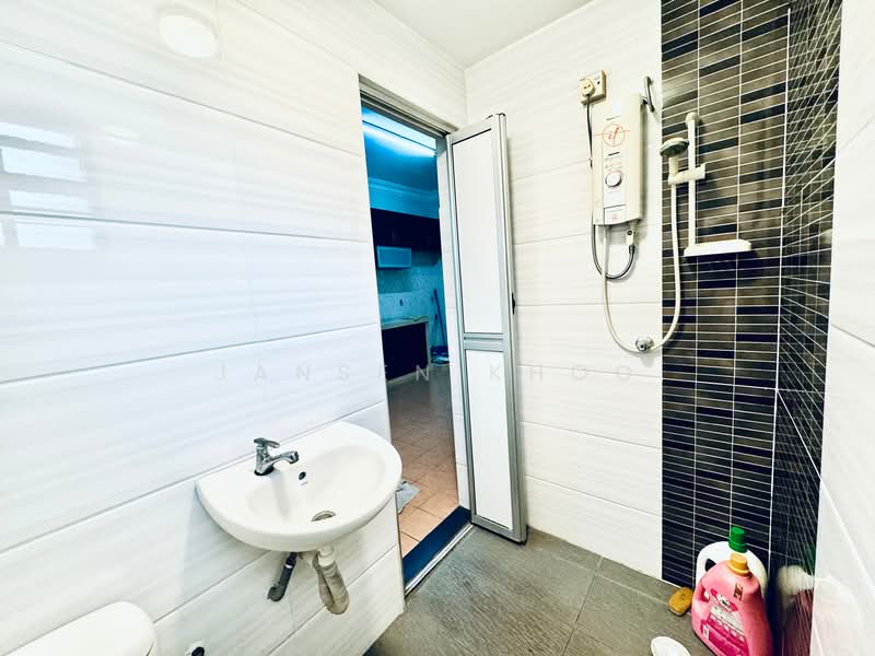2-storey Terraced House for Sale in Bandar Bukit Tinggi 2 (Klang) - Jansen Khoo - Bathroom - PropertyGuru.com.my
