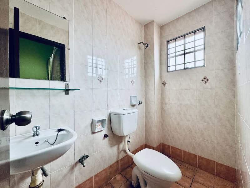 2-storey Terraced House for Sale in Bandar Bukit Tinggi 2 (Klang) - Jansen Khoo - Bathroom - PropertyGuru.com.my